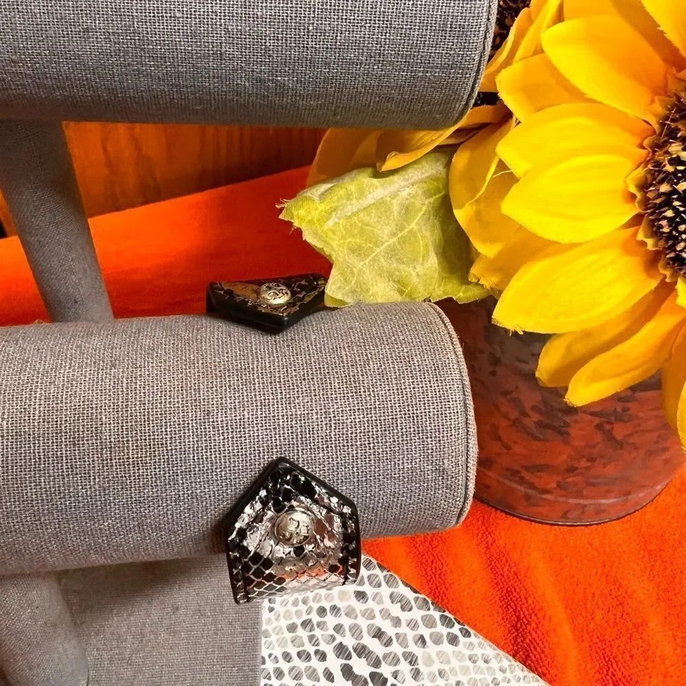 Patricia Nash Python Cuff Bracelet #PNBR - Picture 3 of 7